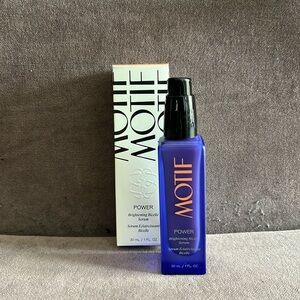 MOTIF POWER BRIGHTENING SERUM